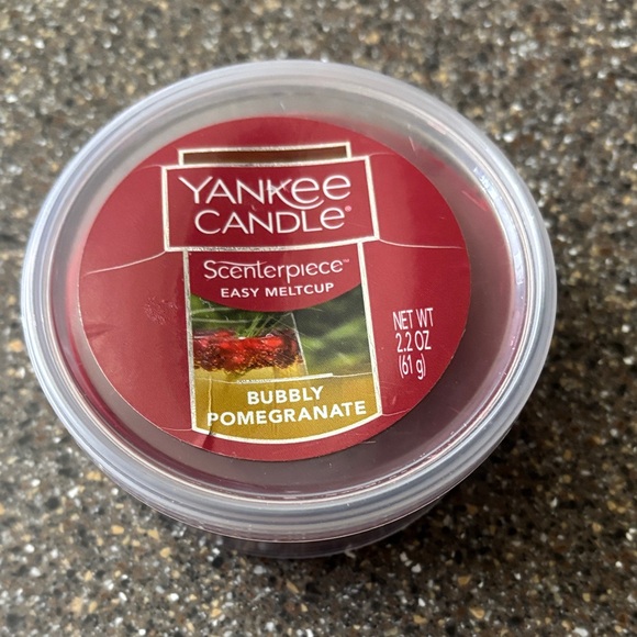 Yankee Candle Other - Yankee Candle Scenterpiece BUBBLY POMEGRANATE MeltCup Red
